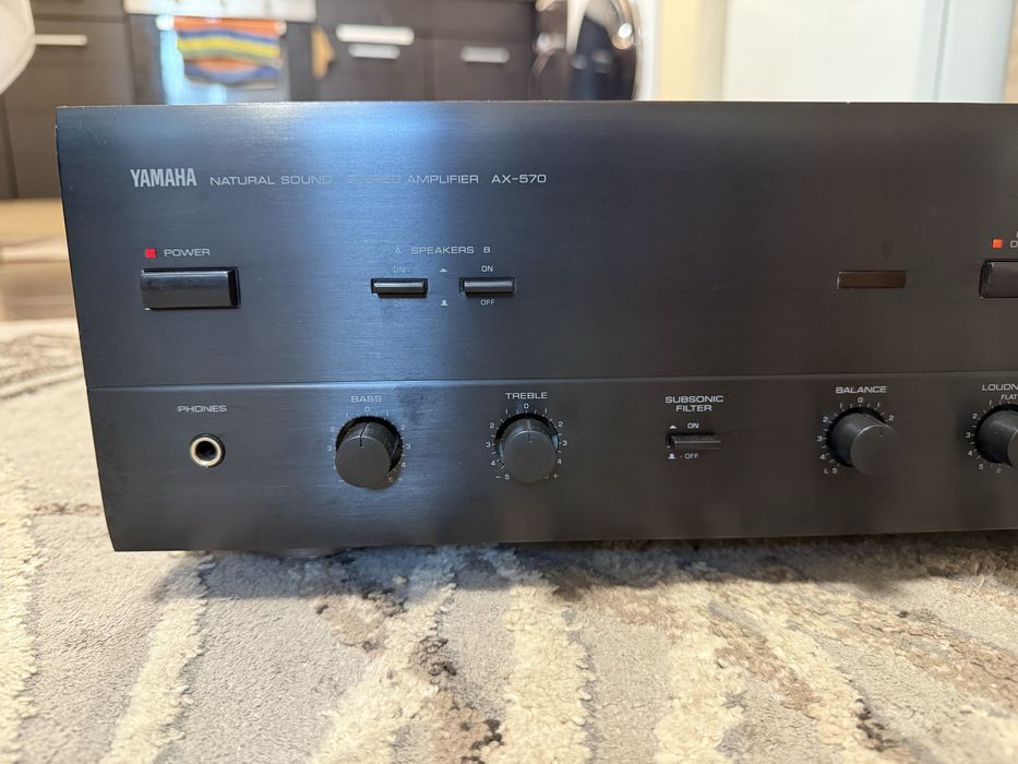 Стерео усилвател Yamaha AX-570