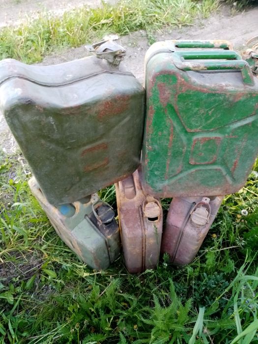 Продам кони тру б/у