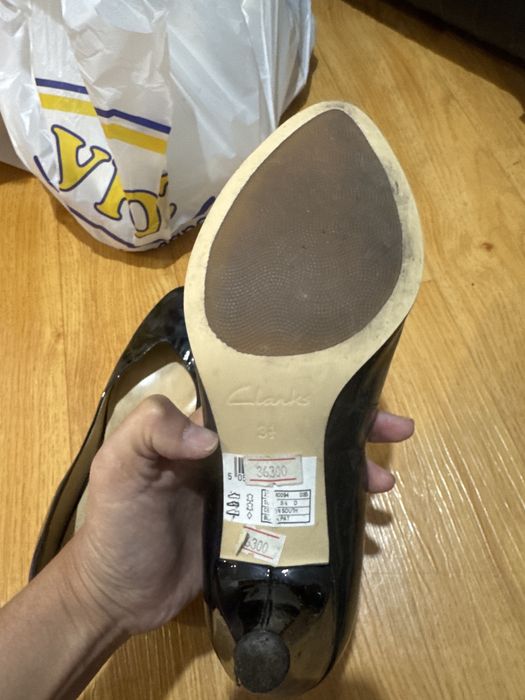Отдам бесплатно туфли 3-4 раза носила