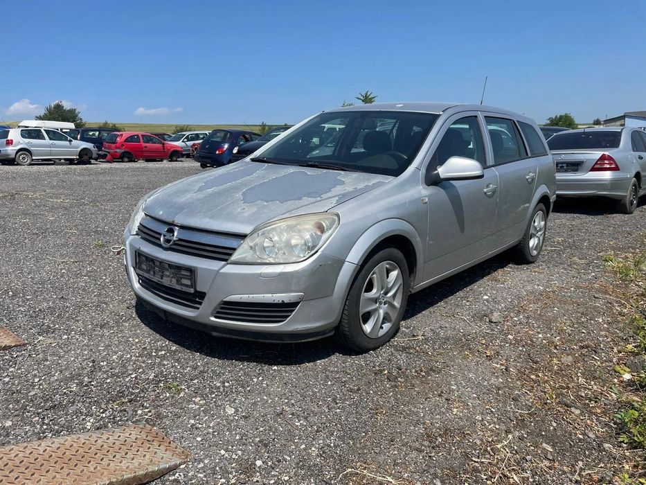 Dezmembrez piese Opel Astra H