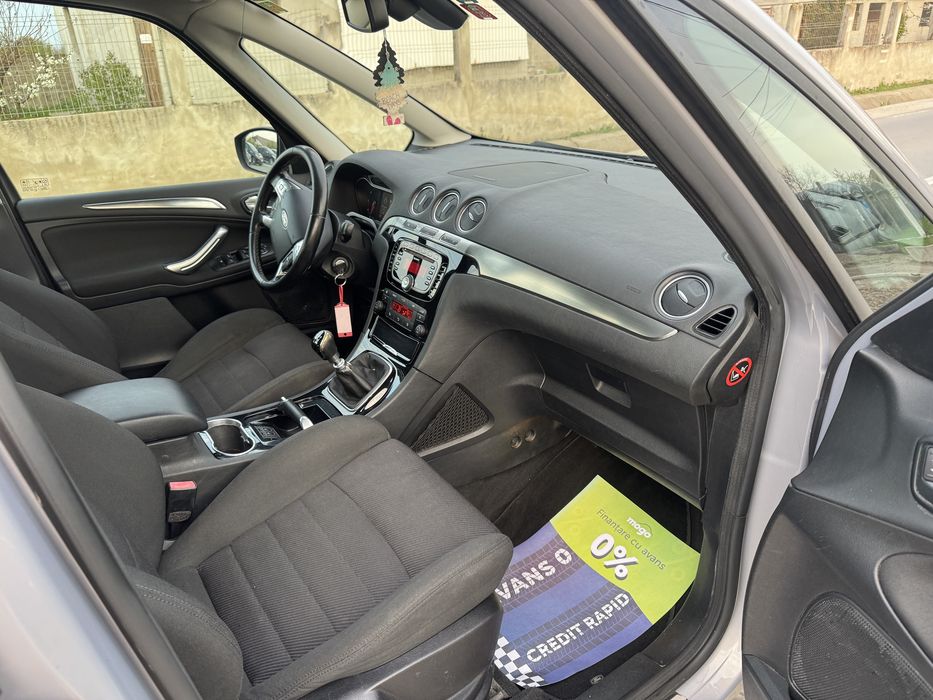 FORD GALAXY 7 locuri  /rate credit auto buy back