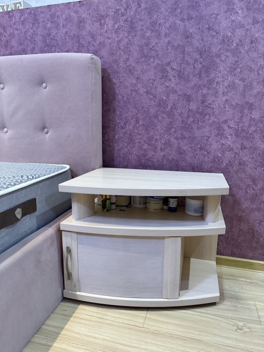 Комод и 2 прикроватные тумбы