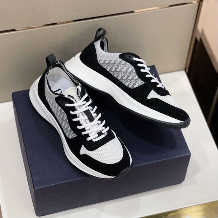 CD B30 Black/White