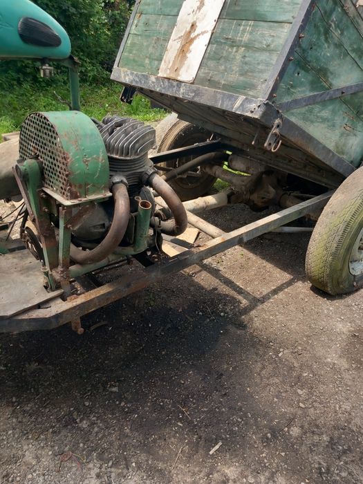 Триколка със двигател на иж