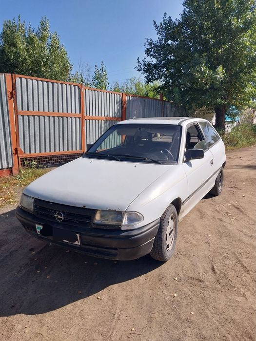 Опель Астра машина