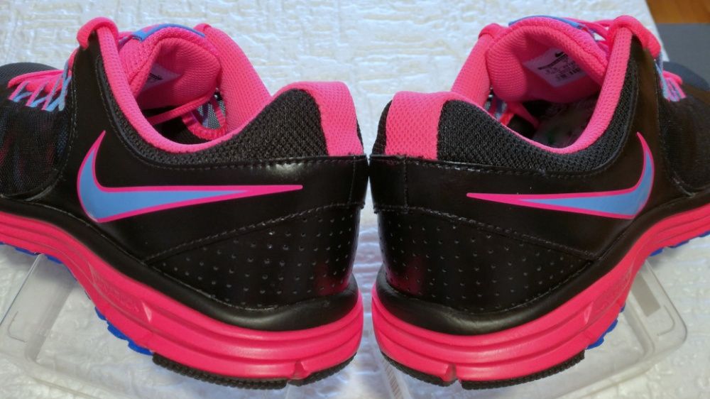 Adidasi,noi,originali Nike nr.41 US 9,5 ; UK 7 ; EUR 41 ; CM 26,5