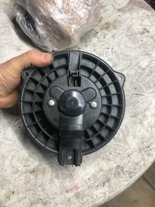 моторчик печки TOYOTA SEQUOIA