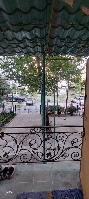 Сергели 7 да 3 хонали квартира сотилади Срочна