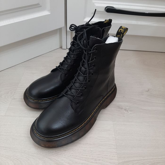 Демисезонные женские ботинки