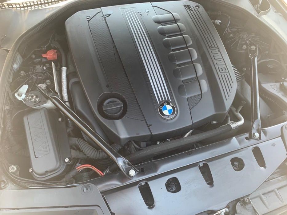 Dezmembrez piese bmw 518 520 530 f10 535 xdrive 540i f10 f11 2010 2011