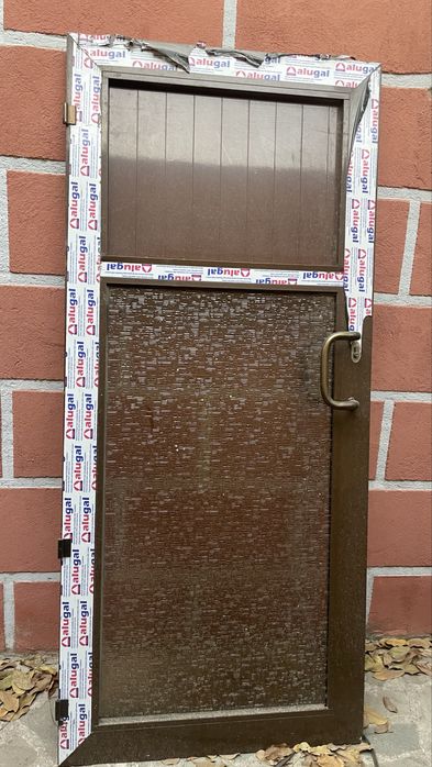 Продам двери в комплекте