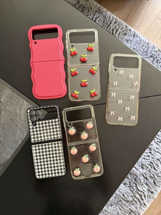 Samsung flip 4 + 5бр. Калъфи