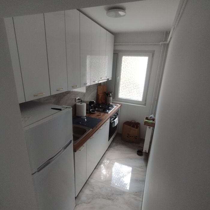 Închiriez apartament 2 camere
