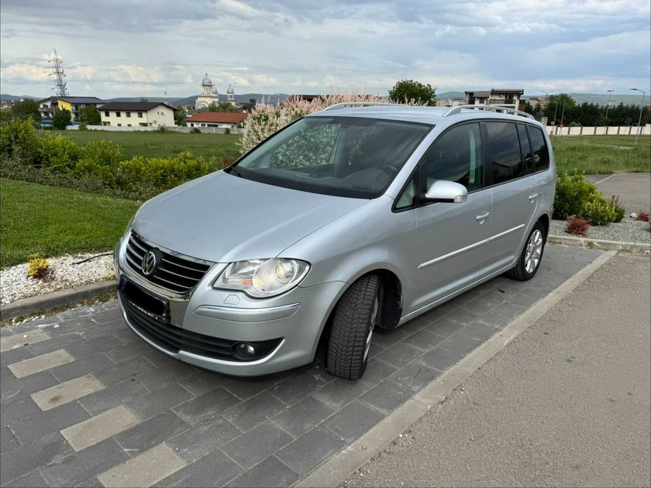 Vokswagen Touran 1.9 TDI (105 CP) - 7 locuri