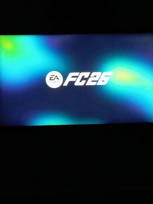 Ps4 pro 1tb. ideal xolatda+ fc26 .