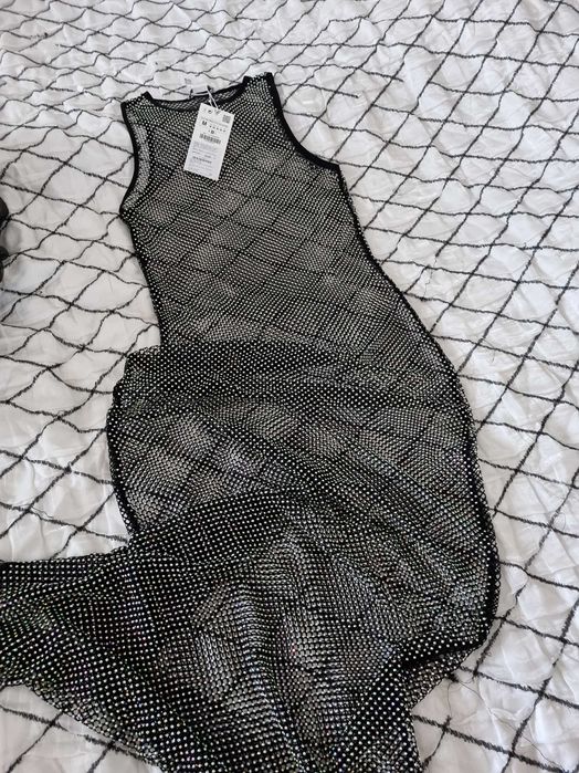 Платье-сетка со стразами Zara