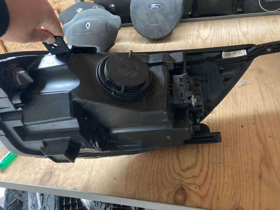 Десен фар и ляв стоп за Kia Rio. Кия рио. 11-17. LED.