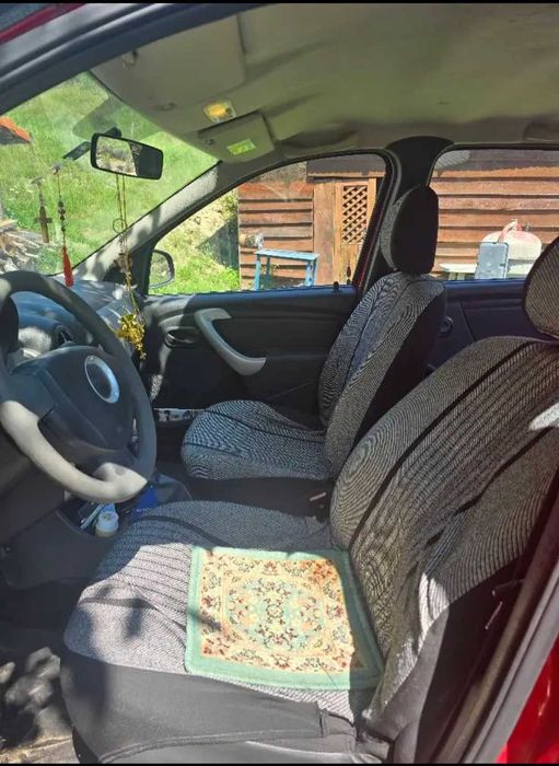 Vand Dacia Logan, 1,4 benzina, 100.100 km,  2010.