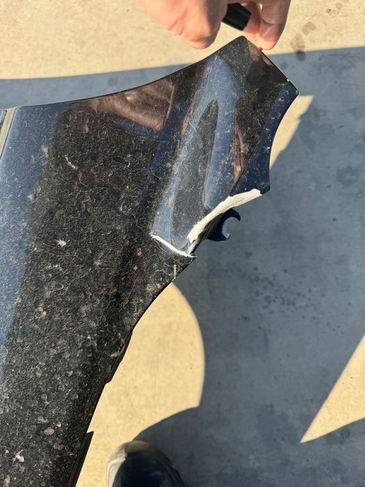Aripa dreapta fata bmw f10 f11 (cu defect)