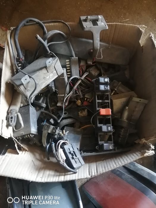 Запчасти на мерседес 602 двигатель,