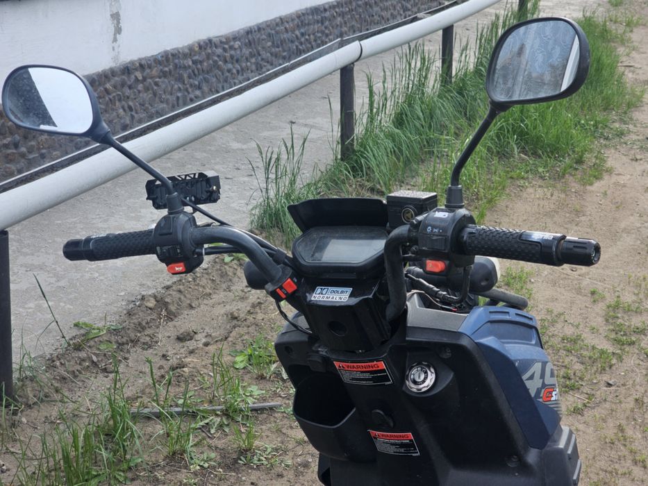 Продам скутер MBK-49.