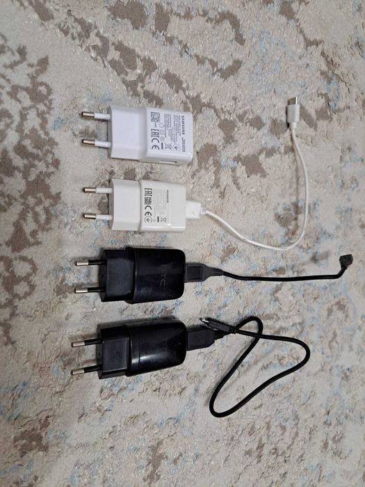 продаются зарядные устройства