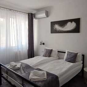 Inchiriez camera la apartament casa