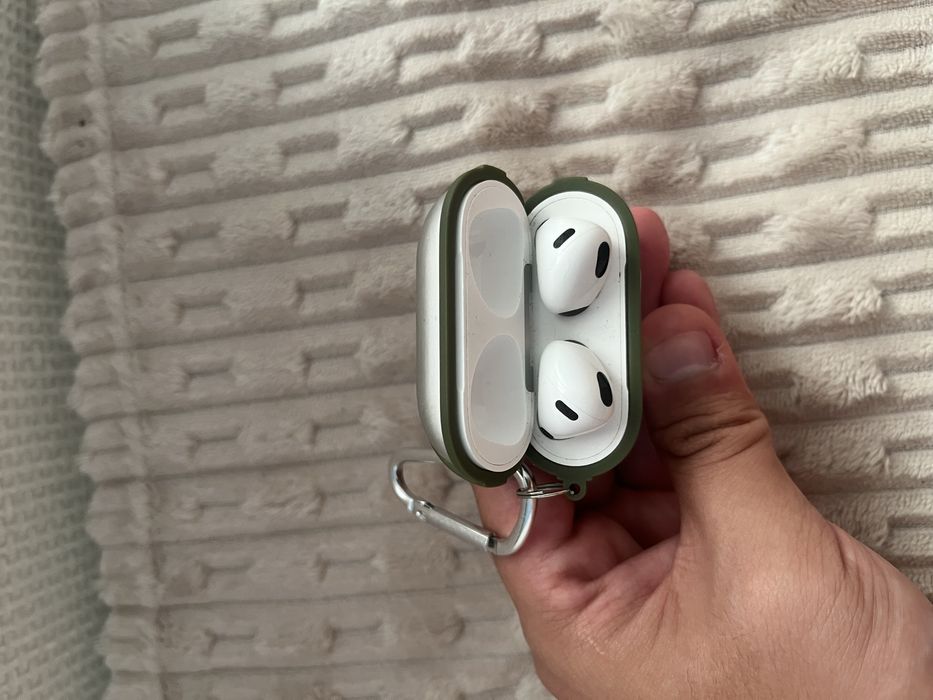Airpods 3 в отличном состоянии