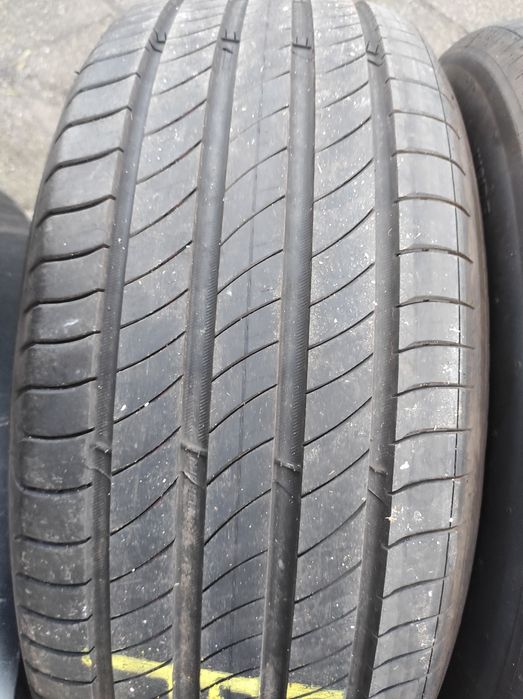 235/55/18 цола Michelin