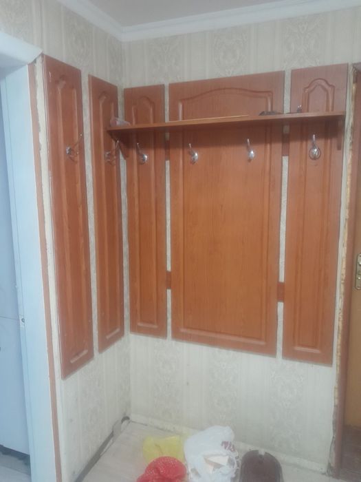 Продам  прихожую