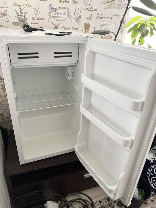 Продам Холодильник Мини Бар