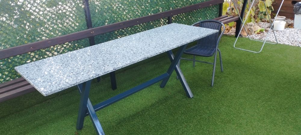 Маса от ГРАНИТ с метална конструкция 200/70