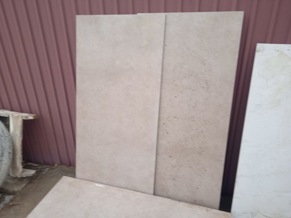 Прадается керамисеский плитка  сатылады