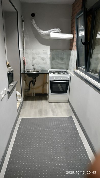 Своя 2 / 1 / 4 с ремонтом. Кирпичный дом.  45 кв.м.