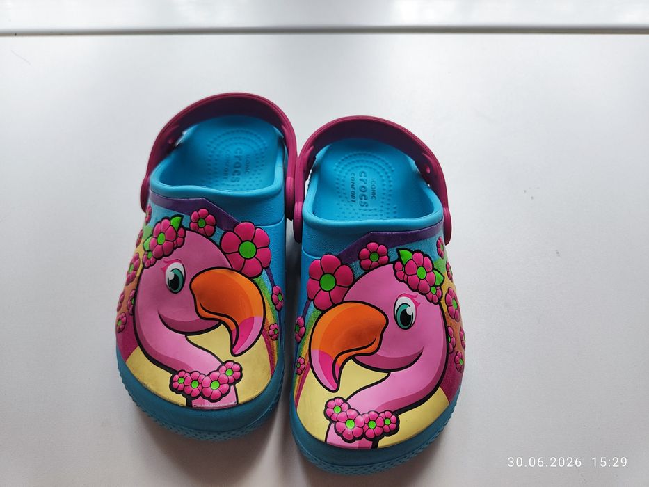 Crocs оригинал для девочки 28-29 размер, яркие