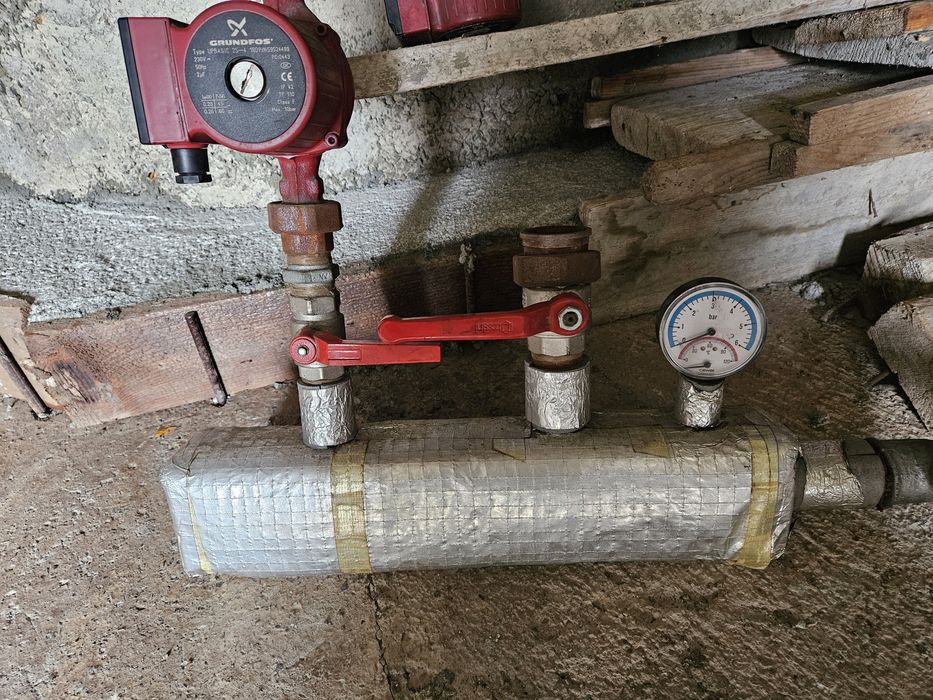 продавам ел.котел за отопление 18кв и юпс и помпи