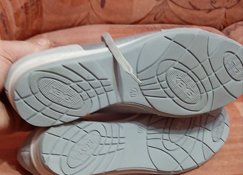 Vand pantofi dama nr.40,noi fara eticheta