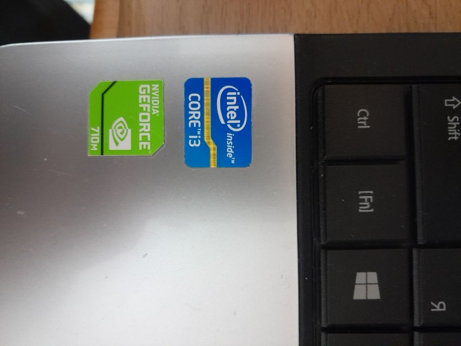 Acer Aspire E1-571G