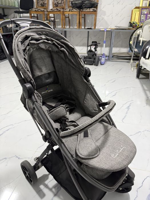 Коляска для младенцев