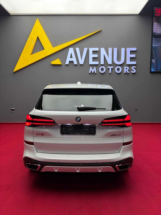 Продается BMW X5 M60III