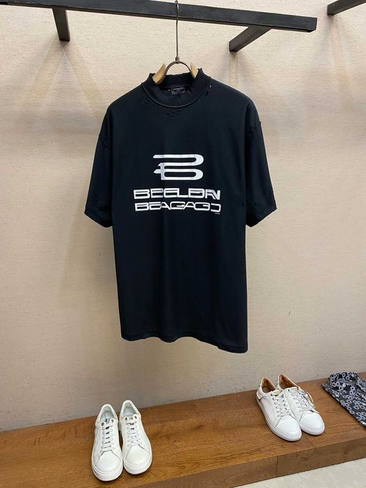 Tricou Balenciaga