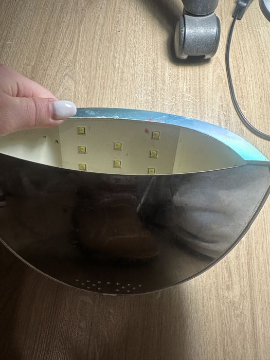 UVLED лампа за гел лак+ кабел