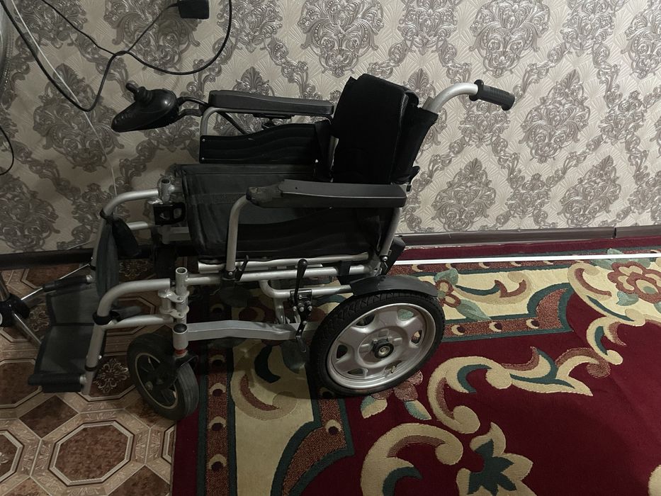 Электрическая каляска б/у
