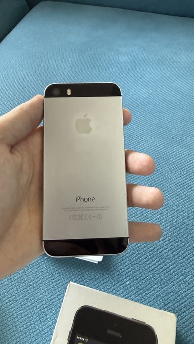 Продается iphone 5s в идеальном состоянии