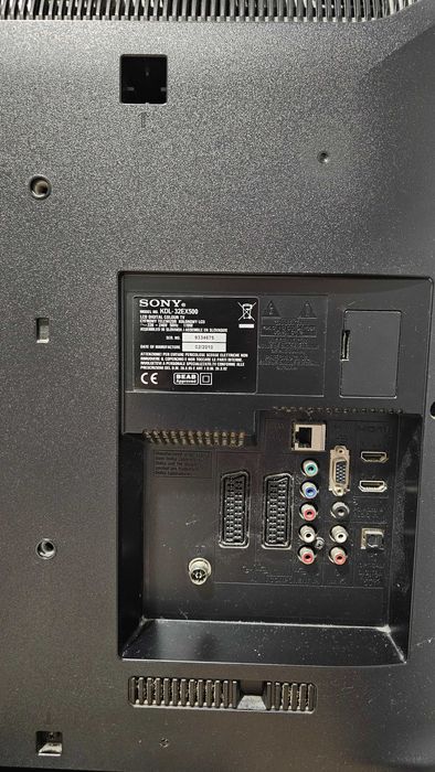 Продавам 32" телевизор Sony Bravia (KDL-32EX500 / NX500)