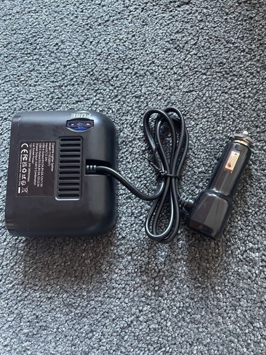 Vand adaptor auto cu bricheta
