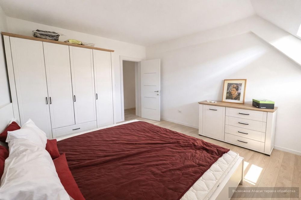 Дава се под наем Тристаен апартамент в Варна, Изгрев - 115 кв.м за 797.64 € - Снимка #4