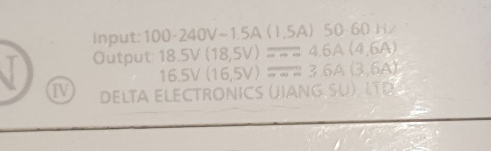 Alimentator Apple 50 ron, 1 MacBook si 2 MacBook Pro , pentru piese la 50 Ron/buc,  fara baterii.