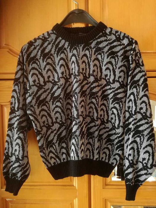 Нови пуловери за момче, ръст 135-140 см