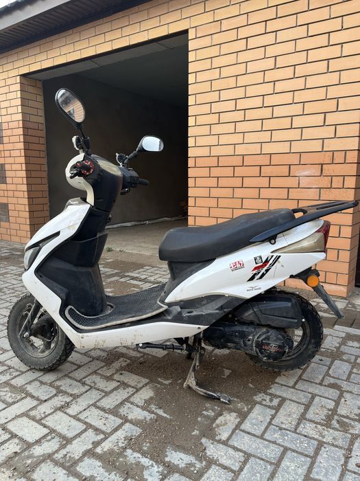 Скутер М8 150 куб на ходу